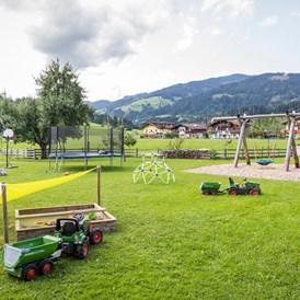 Ferien Bauernhof: Spielplatz - Ausserraingut