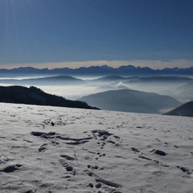 Ferien Bauernhof: Herrlicher Ausblick an einem sonnigen Wintertag auf der Simonhöhe - Ferien am Talhof