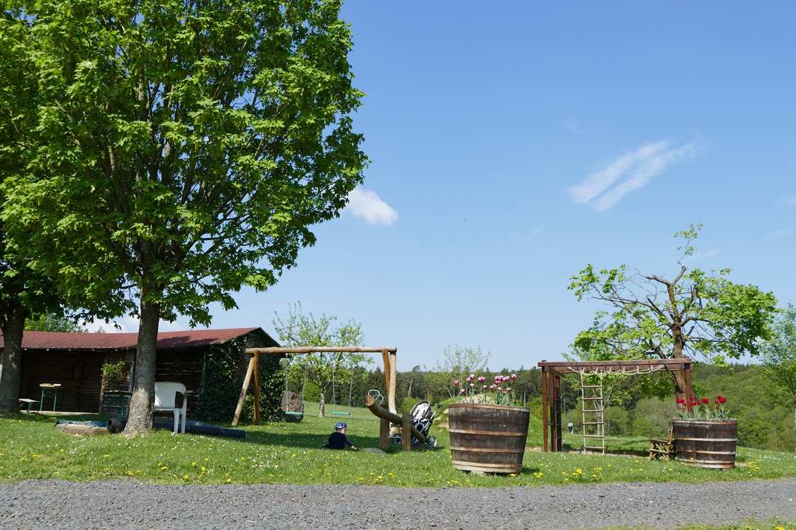 Ferien Bauernhof: Spielplatz für die Kleinsten - Hubertushof Eifel