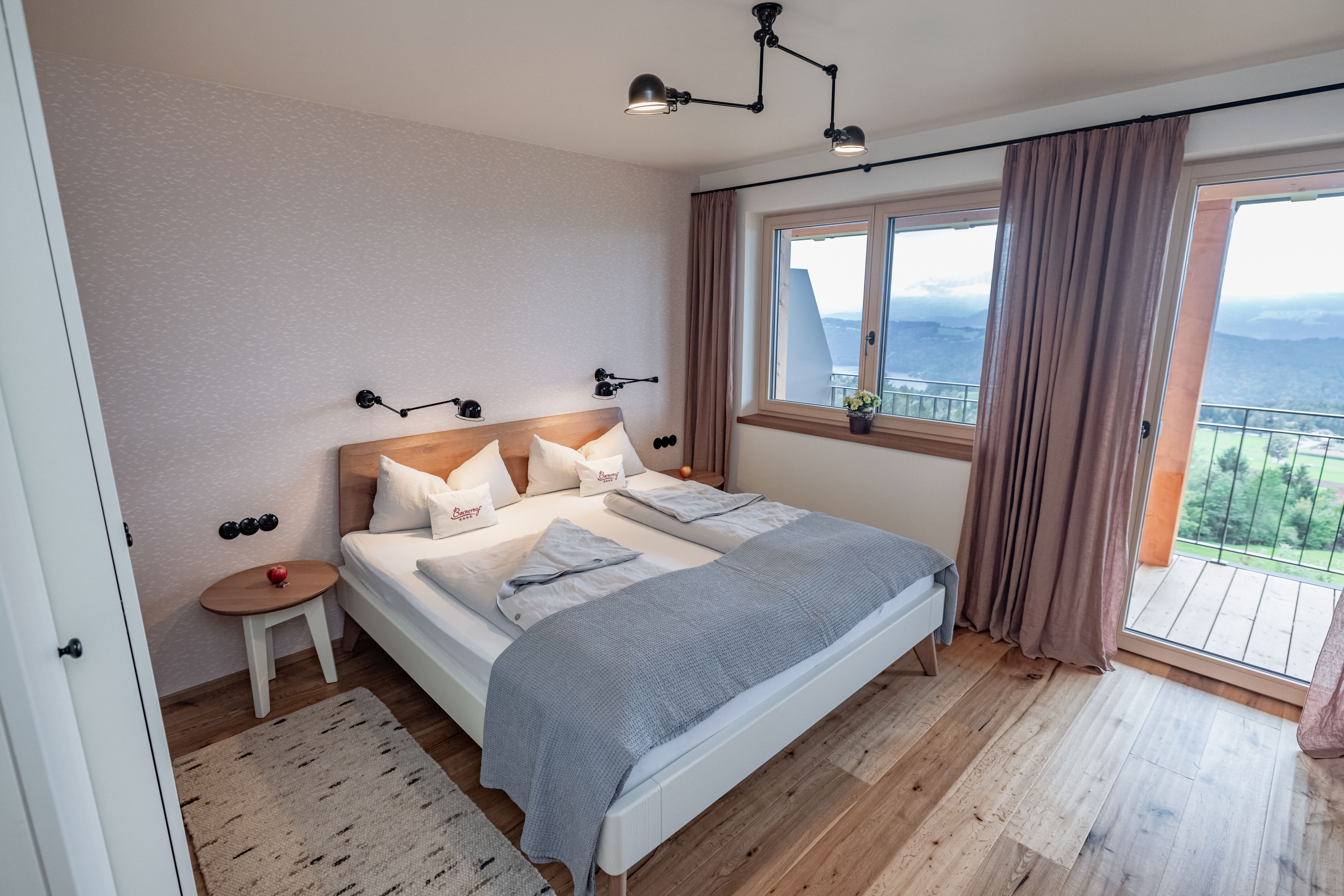 Ferien Bauernhof: Schlafzimmer Schwalbennest - Bio- und Vitalbauernhof Bacherhof - Soba
