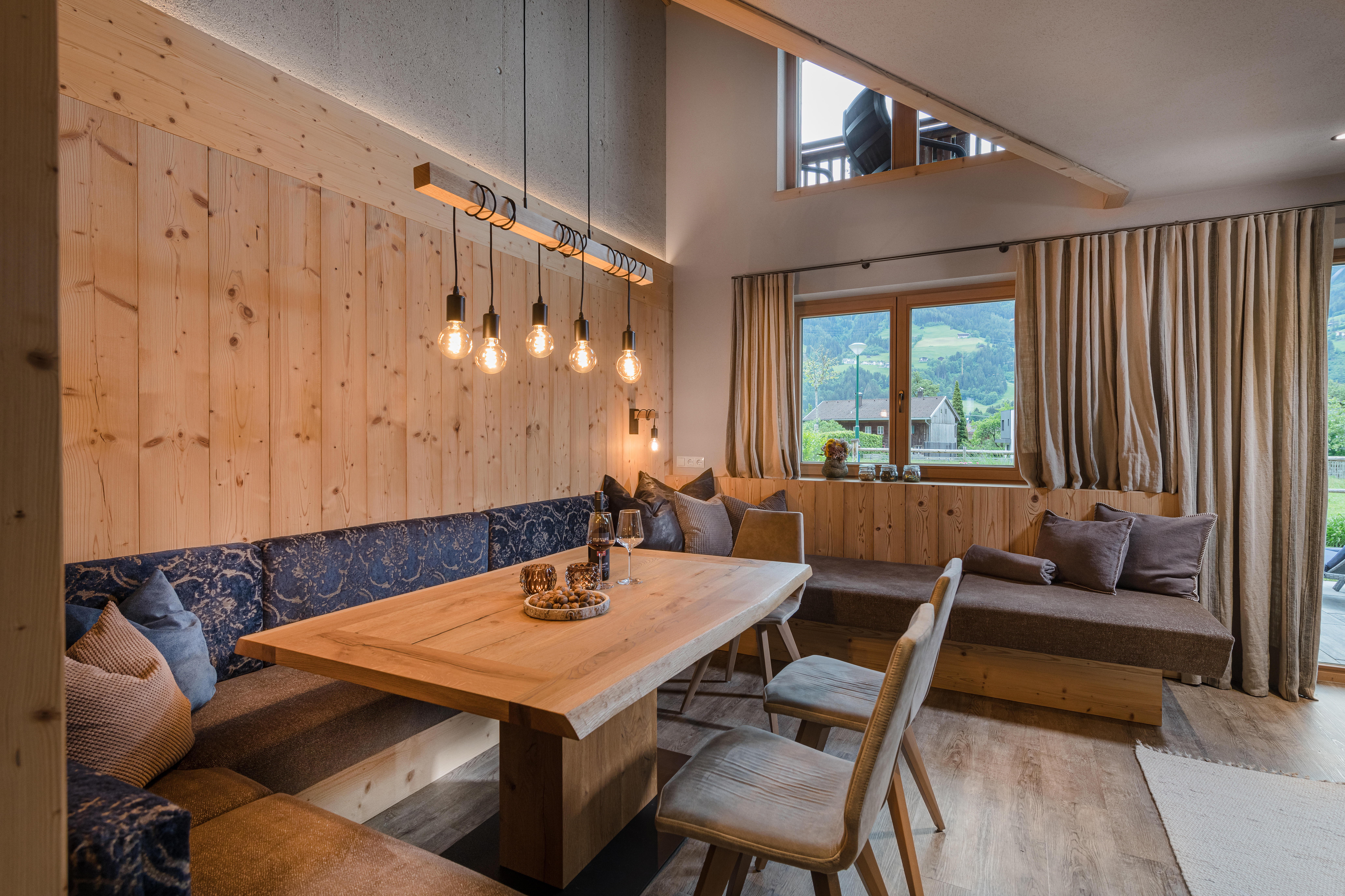 Chalet E Presentatie van de kamers Chalet Gentiaan