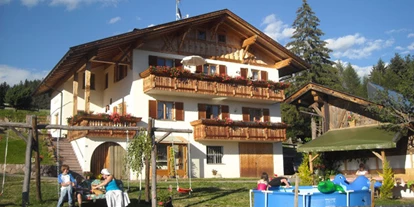 Urlaub auf dem Bauernhof - Schwimmmöglichkeit: Schwimmteich - Brixen - Gmosnhof