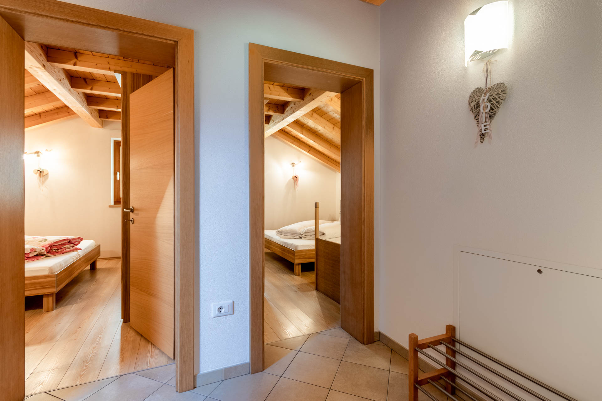 Ferien Bauernhof: Gang - Ferienwohnung am Zehenthof