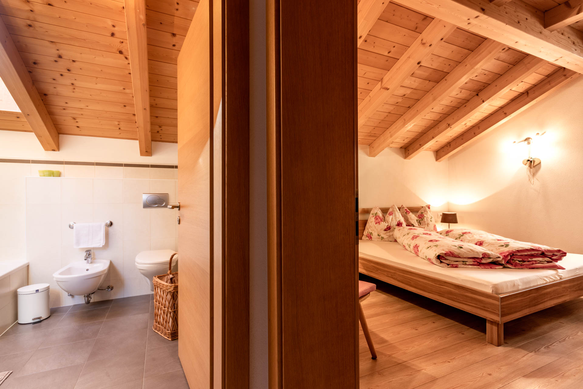 Ferien Bauernhof: Gang - Ferienwohnung am Zehenthof