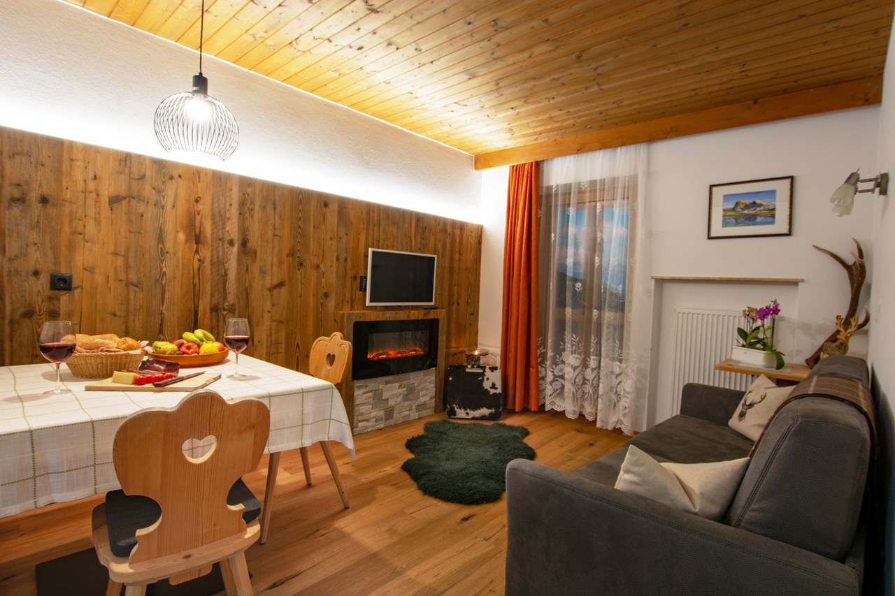 Binterhof Vorstellung der Zimmer Ferienwohnung Alpin Deluxe
