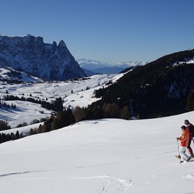 Ferien Bauernhof: Winter- & Schneehschuhwandern in Südtirol: Natur. Ruhe & Stille. Erholung pur.
Die Dolomitenregion Seiser Alm lädt zum Winter- und Schneeschuhwandern - Binterhof
