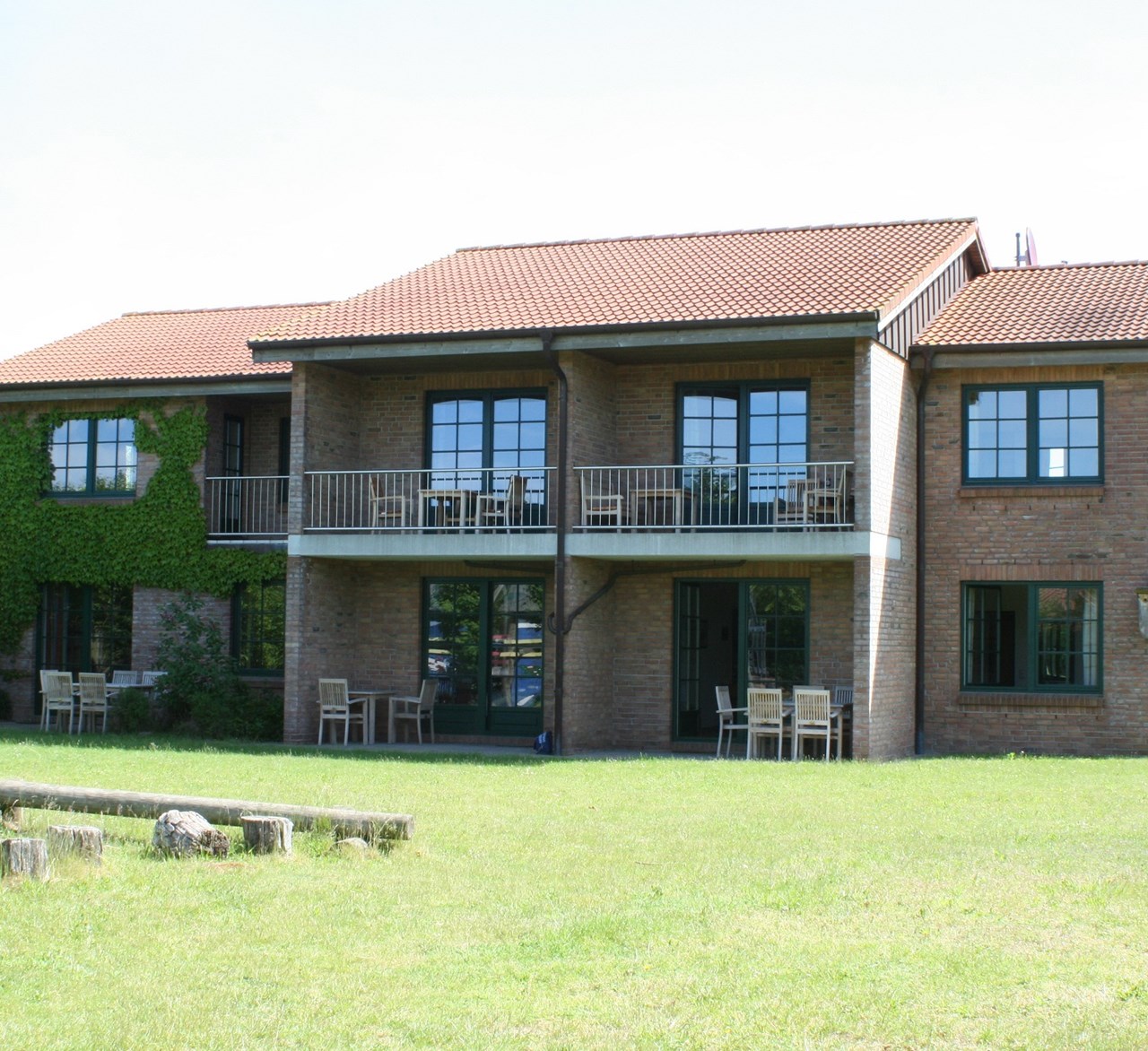 Bernsteinland Hirschburg Predstavitev prostorov Apartmaji v gostišču