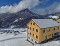 Ferien Bauernhof: Winter im Bergglück: Schneesichere Skigebiete sind nur einen Steinwurf entfernt. - Panoramahof Bergglück