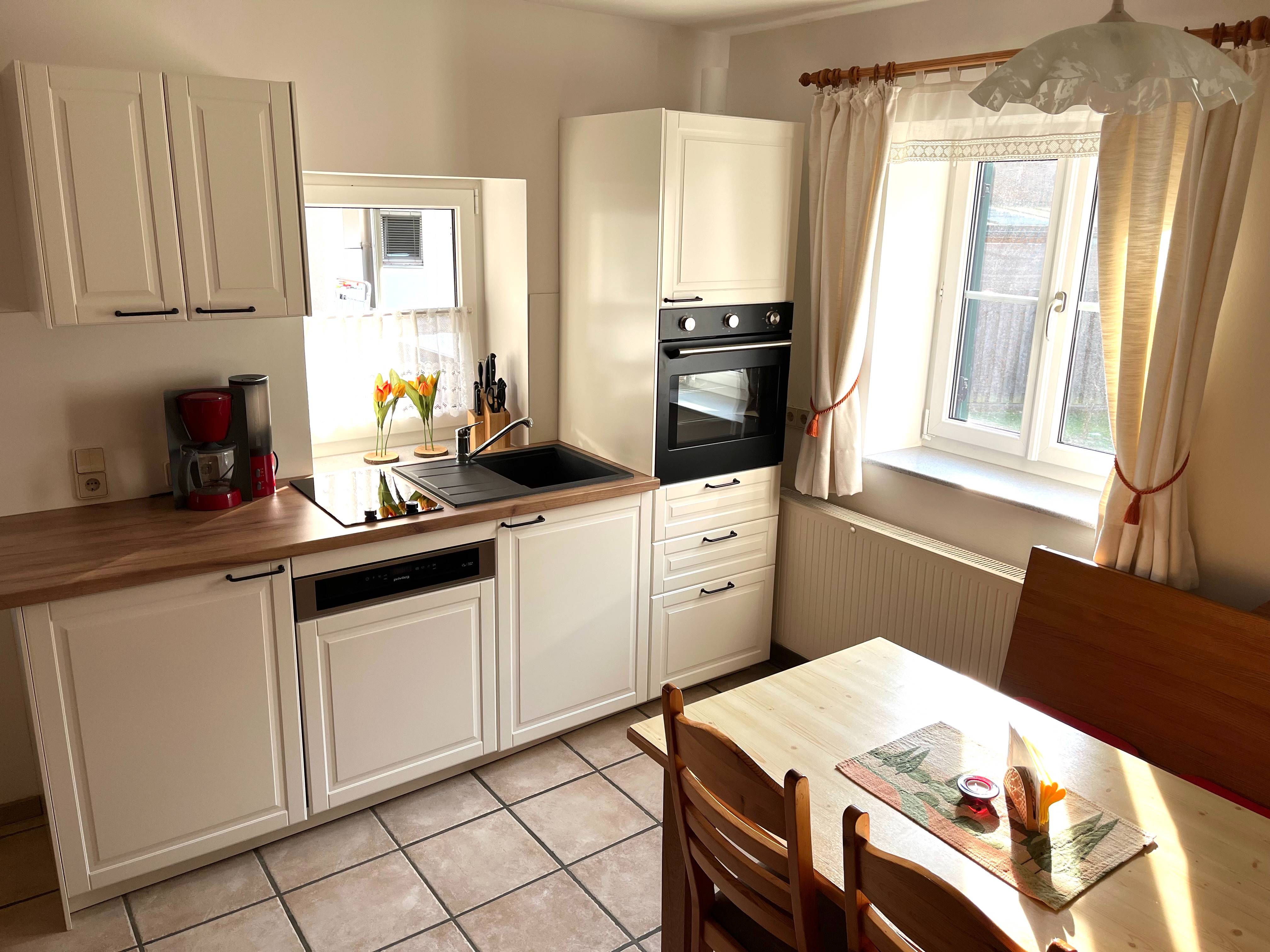 Landhaus Bender  Presentazione delle stanze Felicità familiare con 2 camere da letto, terrazza e giardino