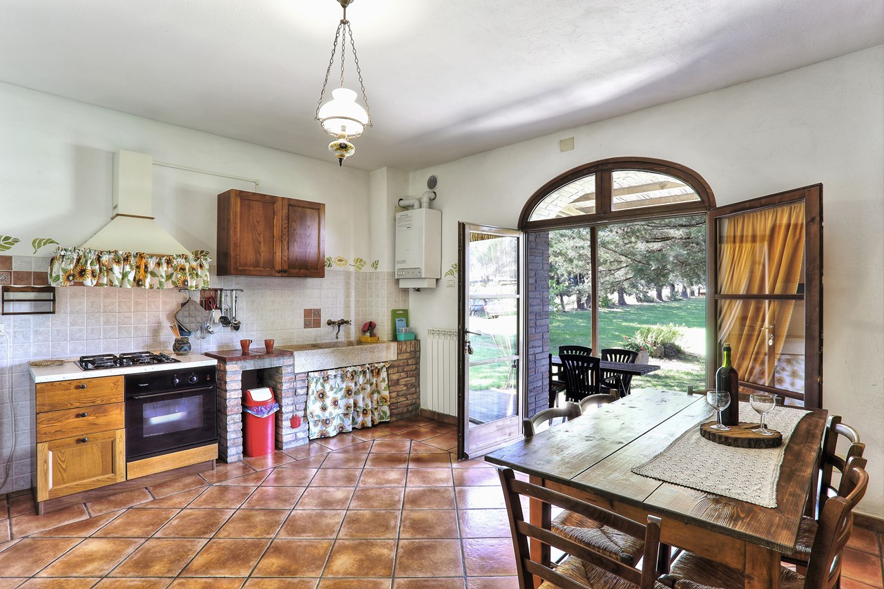 AGRITURISMO LE SELVOLE Presentation of the rooms SUNFLOWER APARTMENT