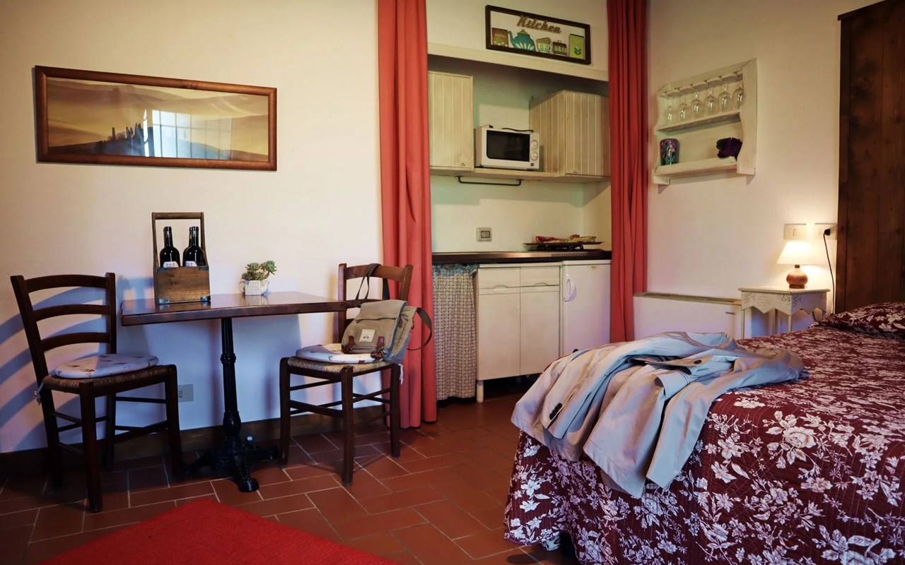 Agriturismo Fattoria di Poggiopiano  Vorstellung der Zimmer ORCIAIA IM SCHATTEN