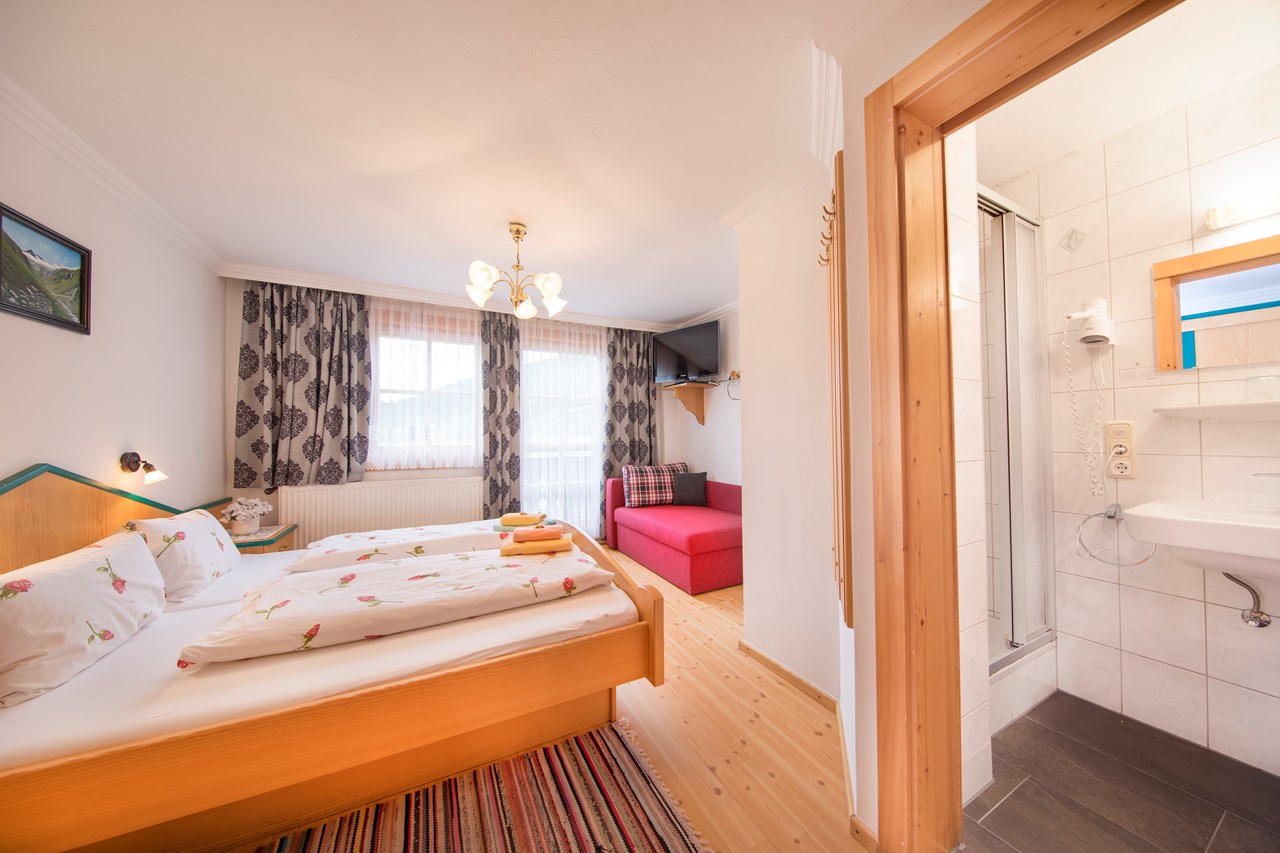 Hauserhof Predstavitev prostorov Dvoposteljna soba Zwölferblick