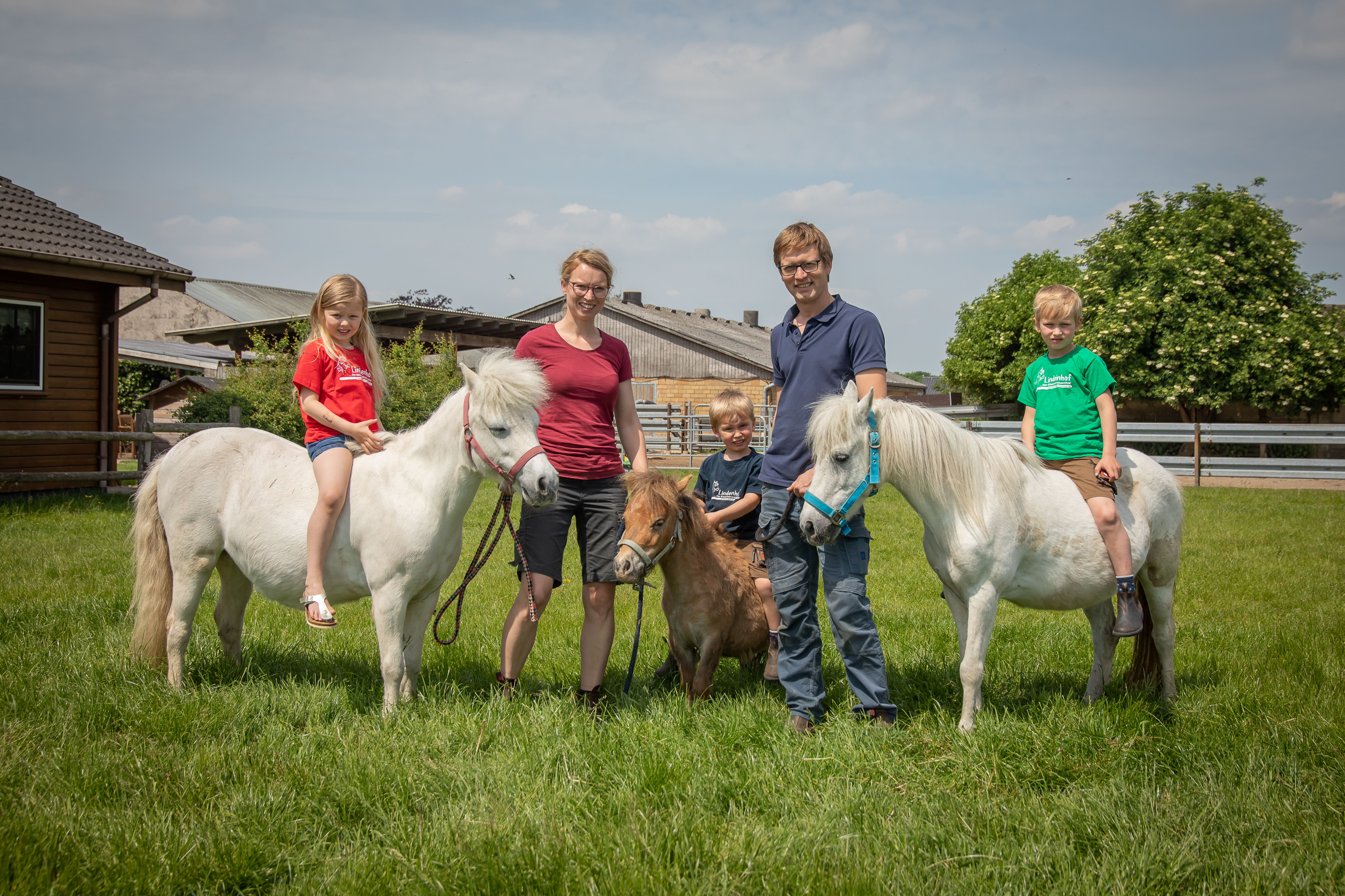 Urlaubsbauernhof Lindenhof domaćin ovo smo mi