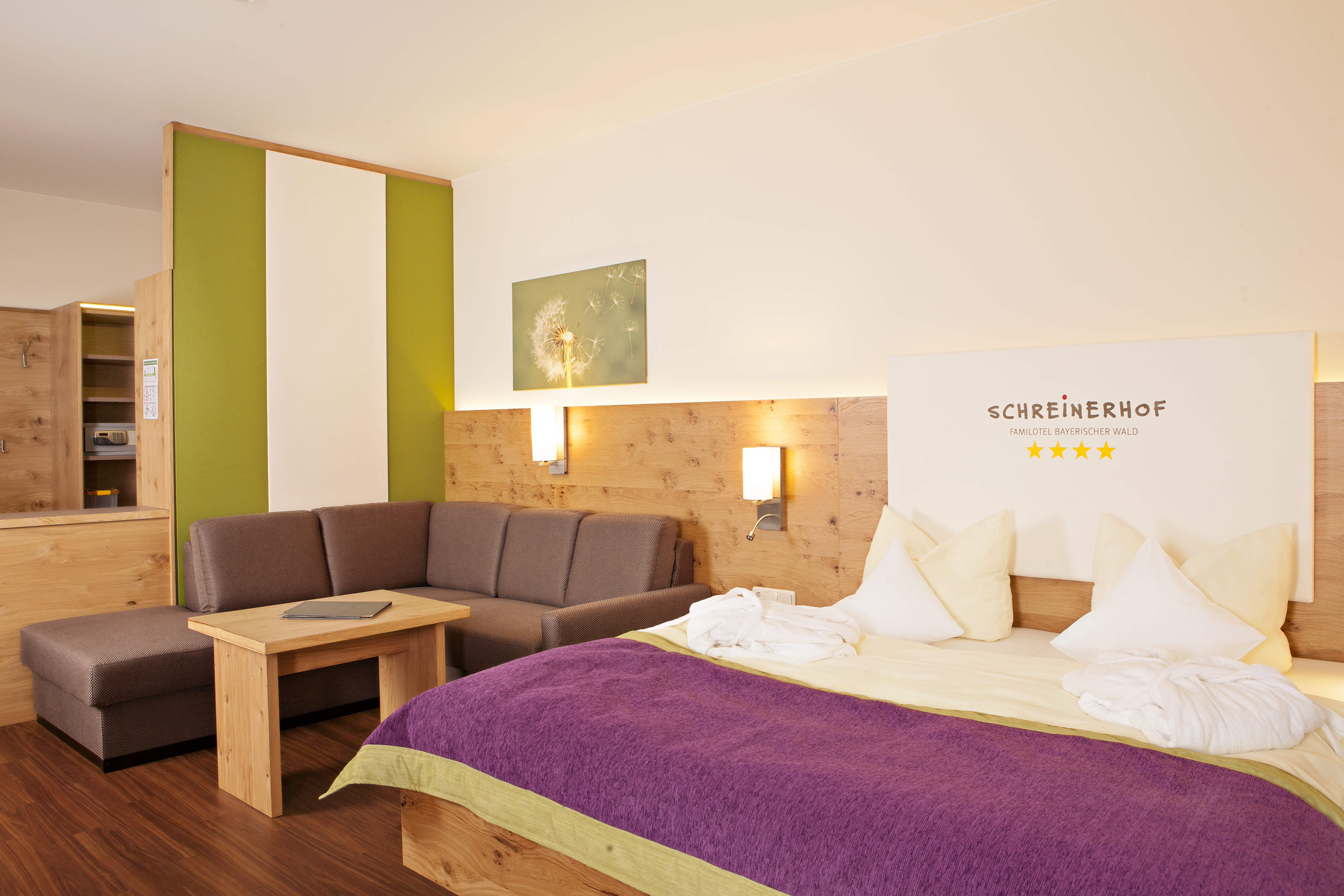 Familienhotel Schreinerhof - 4 Sterne Superior  Vorstellung der Zimmer Family Suite Schreinerhof Top
