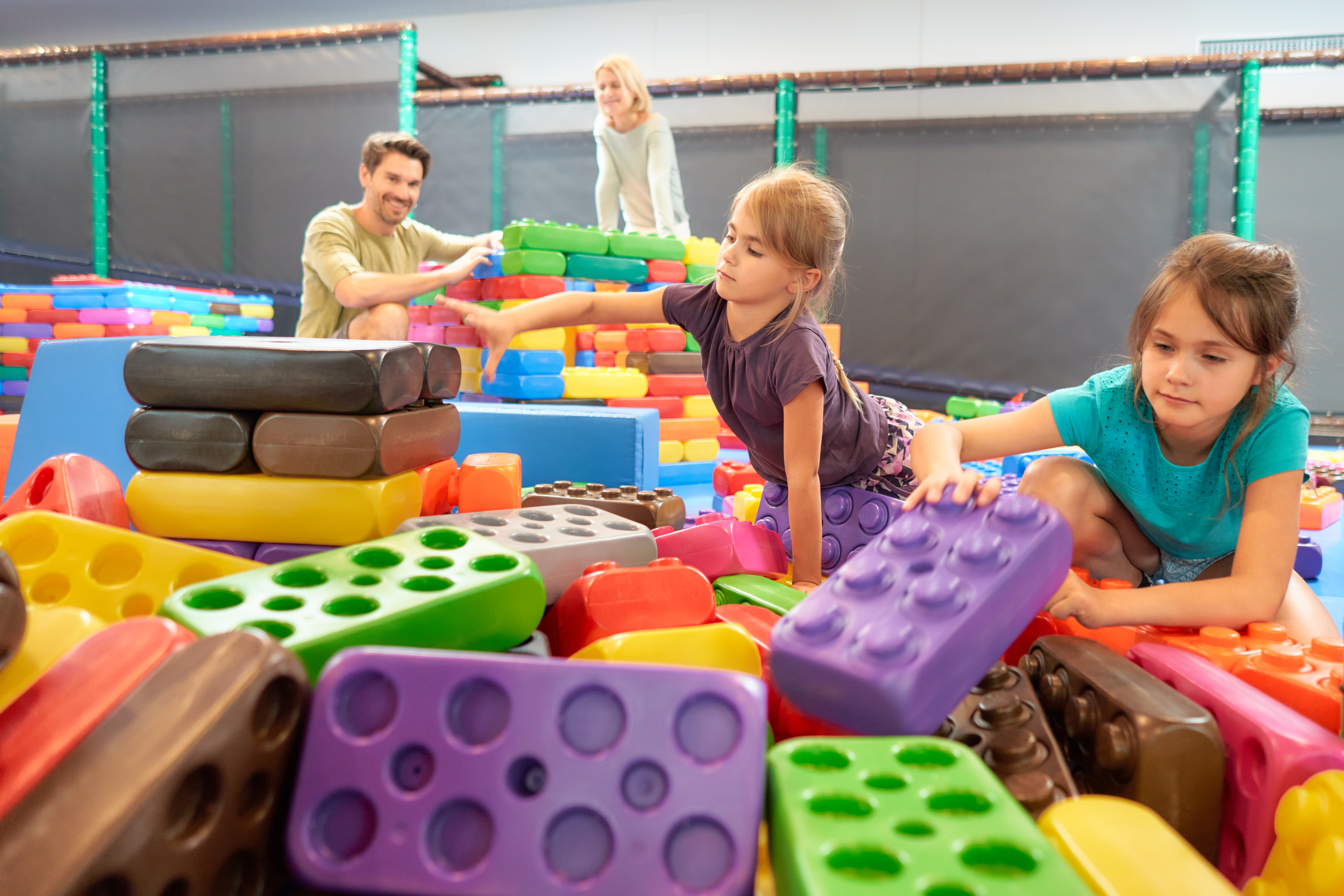 Urlaub auf dem Bauernhof - Spielscheune (mit Heu) - Bayern - Familienhotel Schreinerhof - 4 Sterne Superior