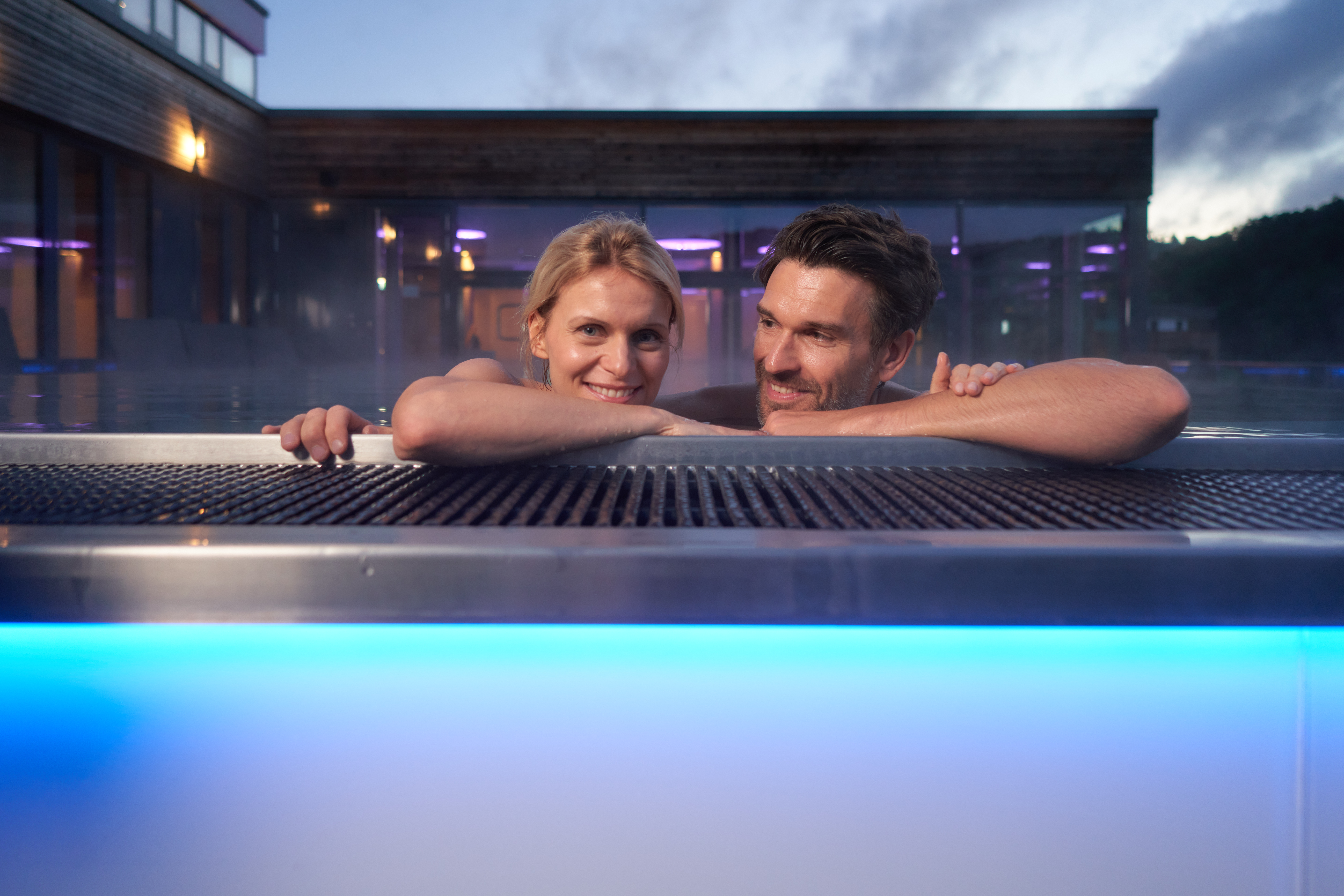 Ferien Bauernhof: Skypool im Adults-only Bereich - Familotel Schreinerhof - 4 Sterne Superior 