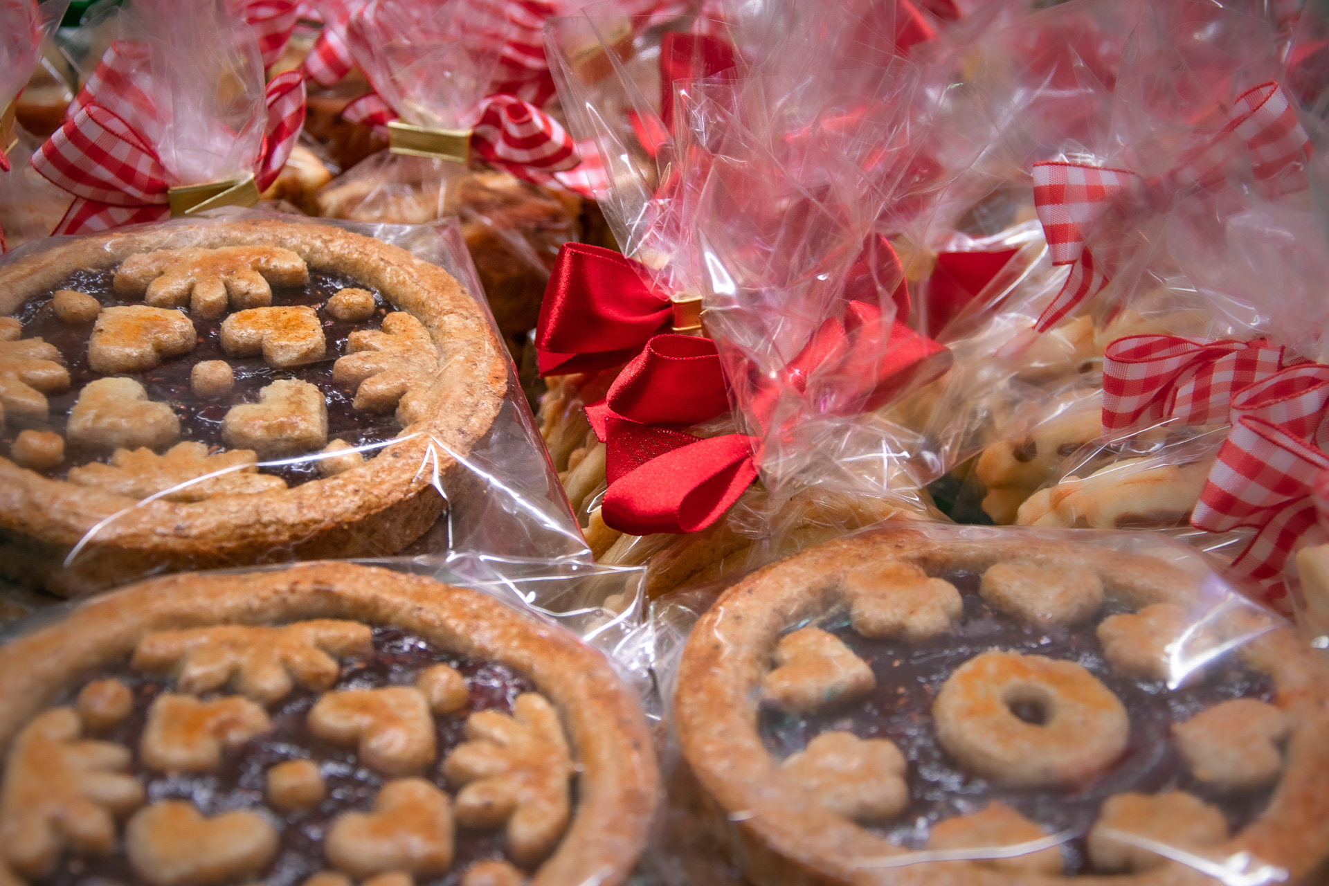 Ferien Bauernhof: Feine Linzertorten haus- und mit Liebe gemacht - Berghof Montpelon