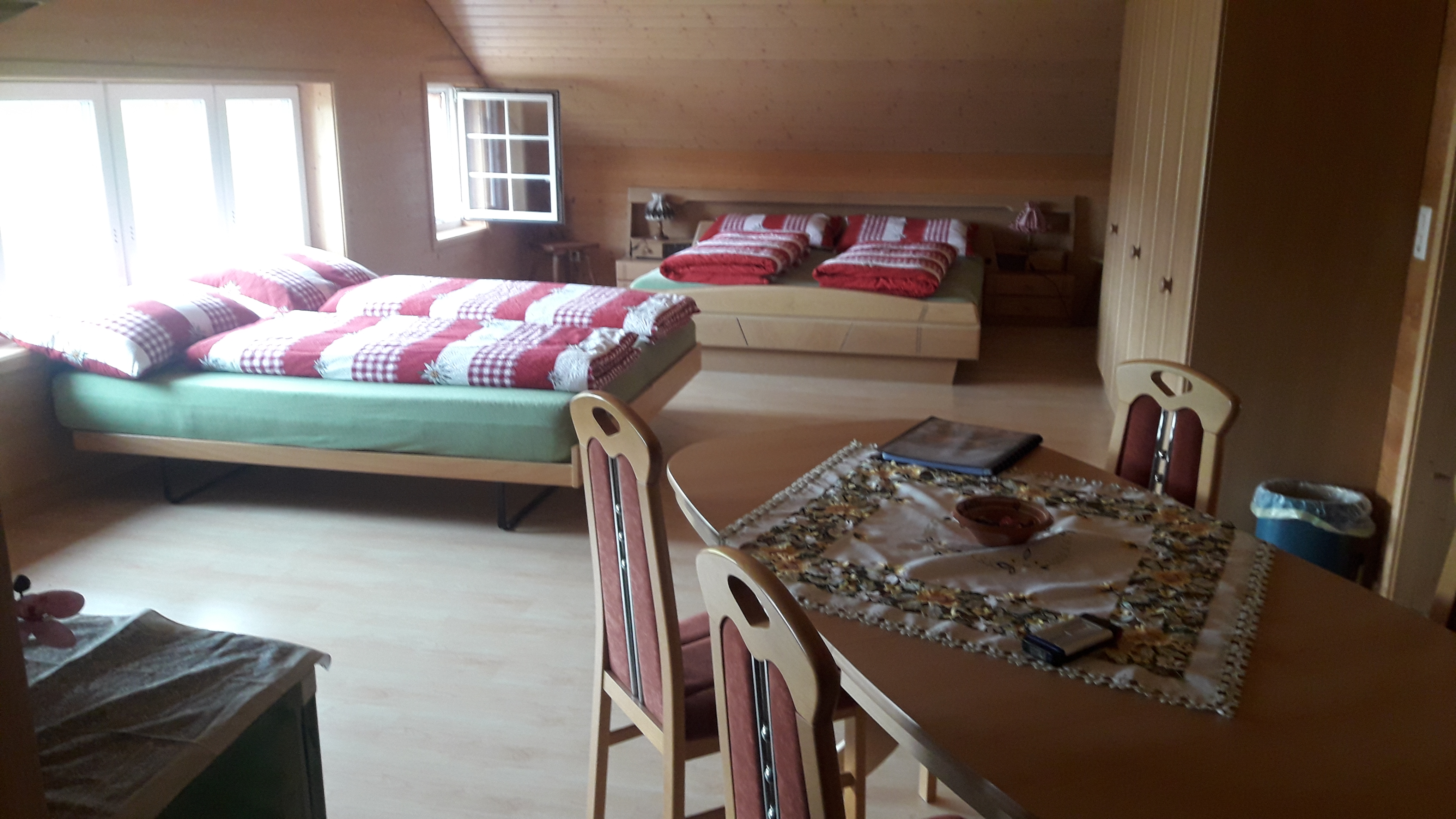 Hof Dietrich Presentatie van de kamers familiekamer