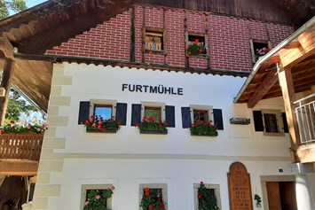 Ferien Bauernhof: Wunderschönes Haus aus dem 16.Jhdt. mit Getreidemühle und Sägewerk - Furtmühle