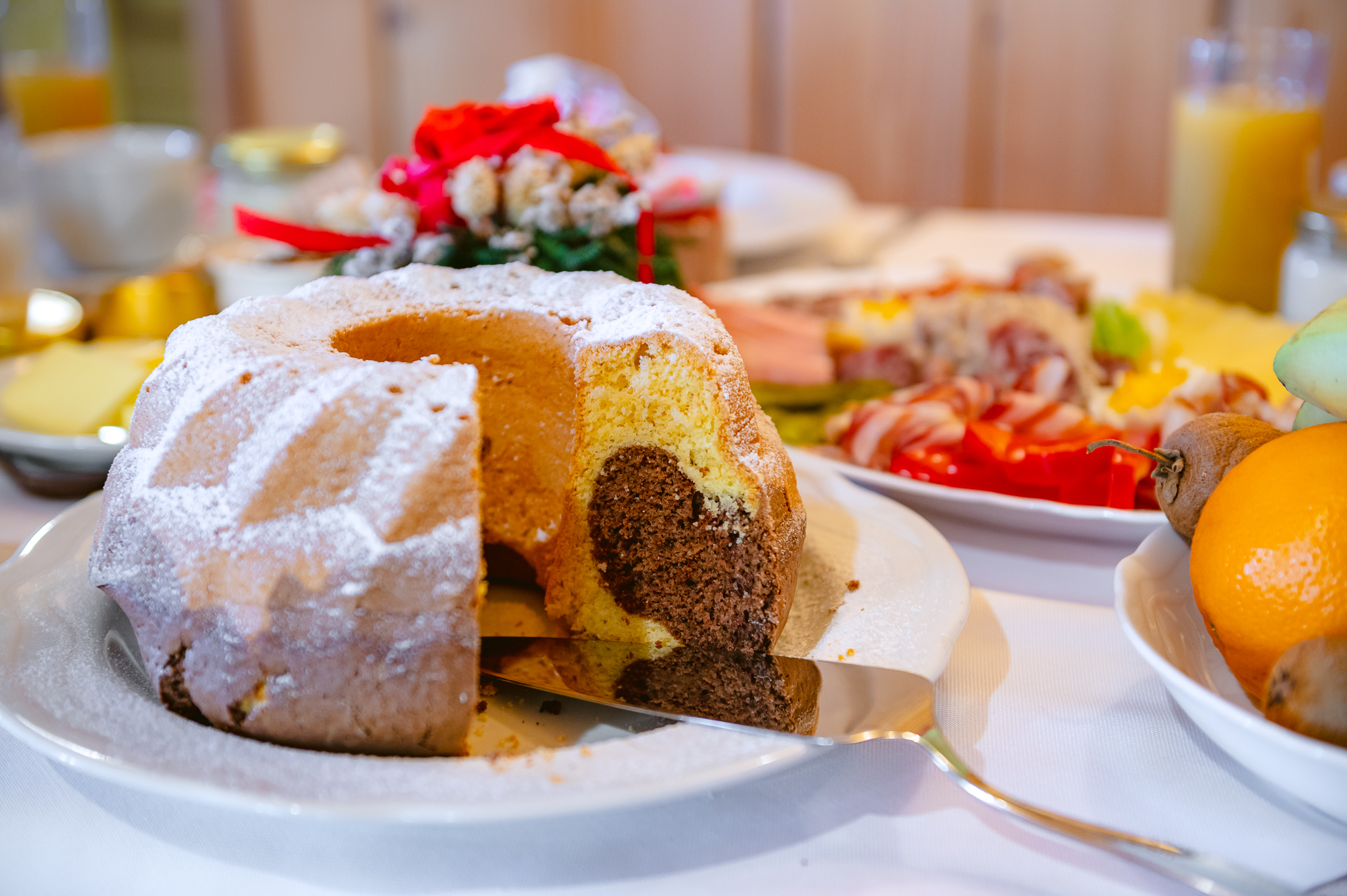 odmor na imanju - Mithilfe beim: Tiere füttern - Beispiel für ein hausgemachtes Frühstück - Slowenisches Traditionelles Gästehaus in Trlej